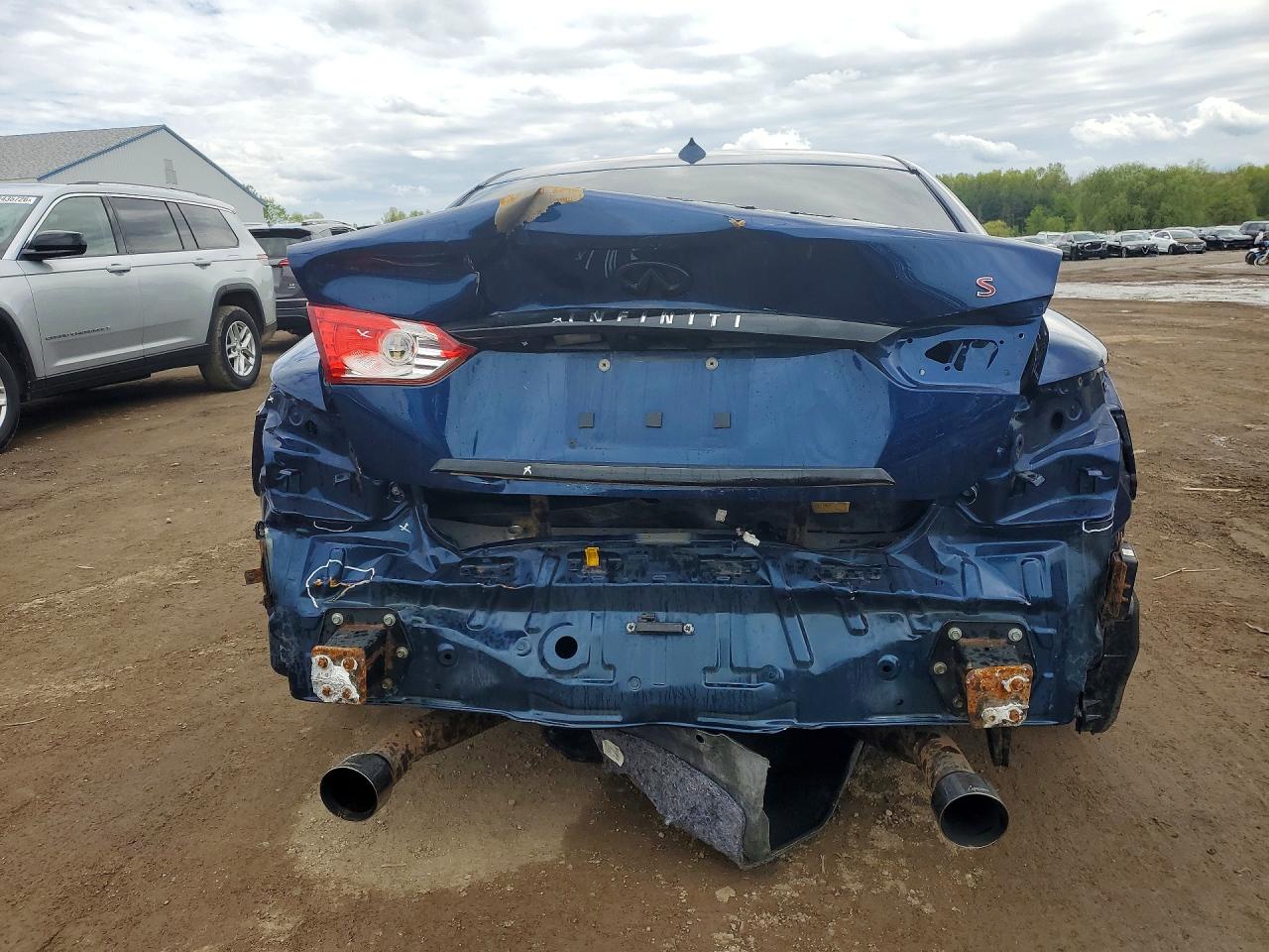 INFINITI Q50