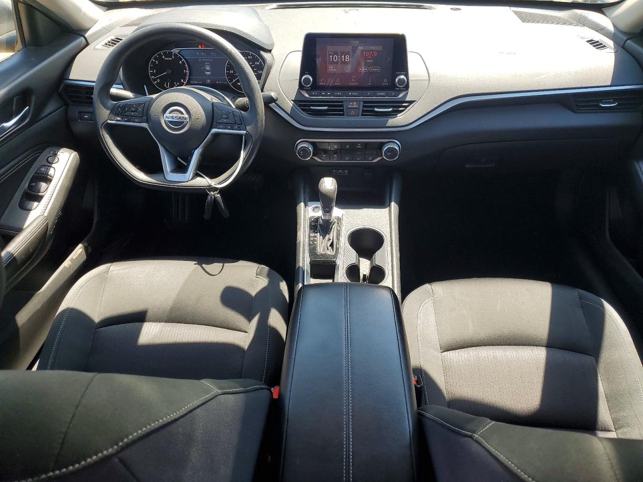 Nissan Altima S