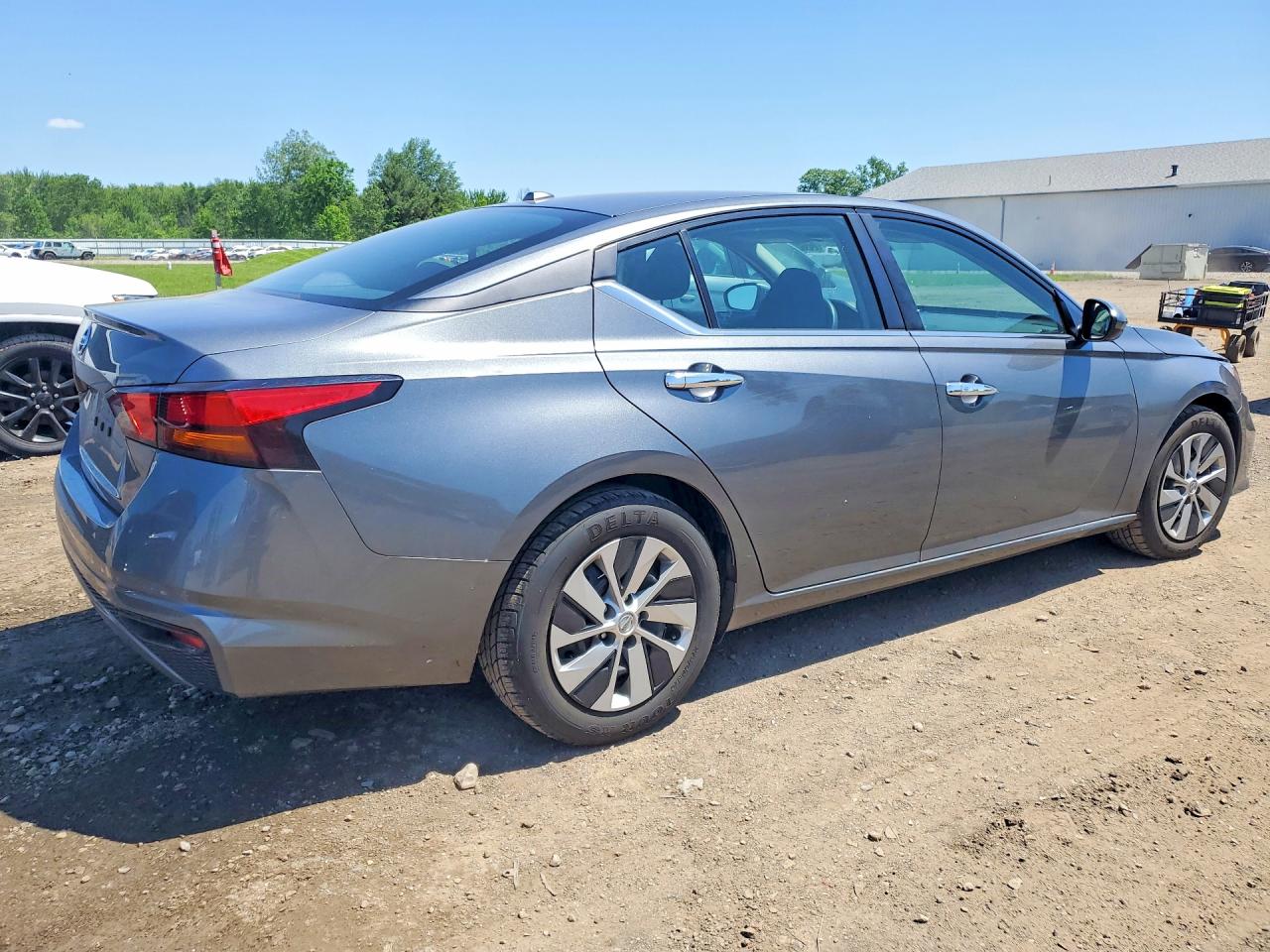 Nissan Altima S