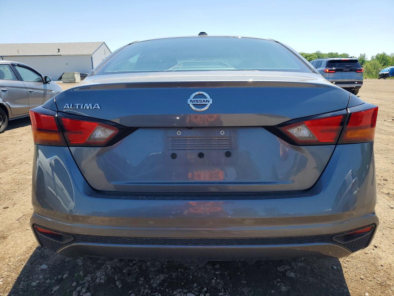 Nissan Altima S