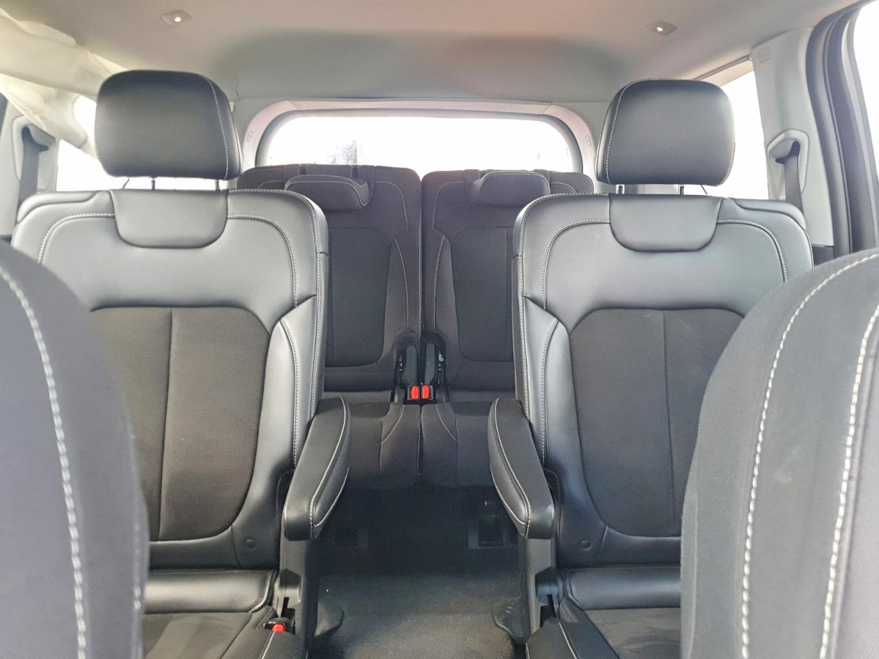 Jeep Cherokee L Laredo