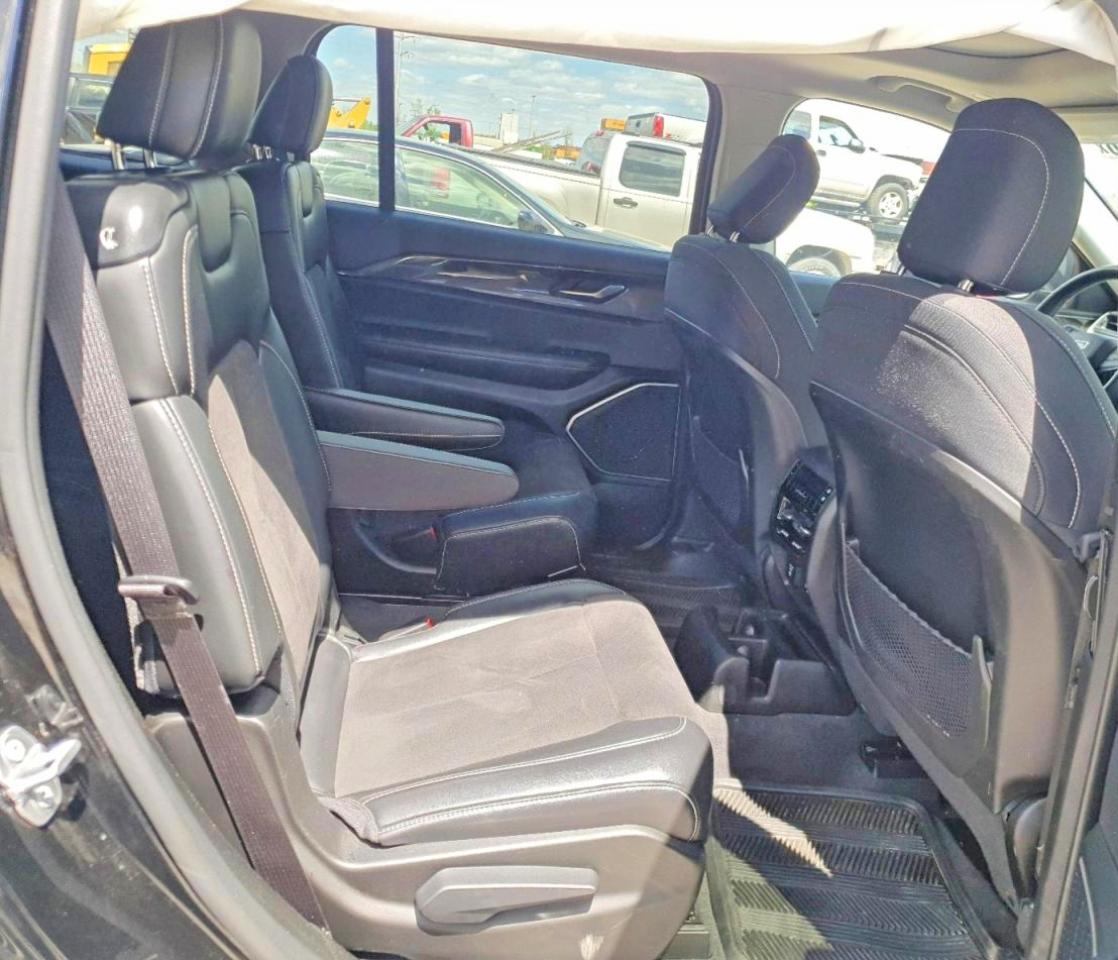 Jeep Cherokee L Laredo