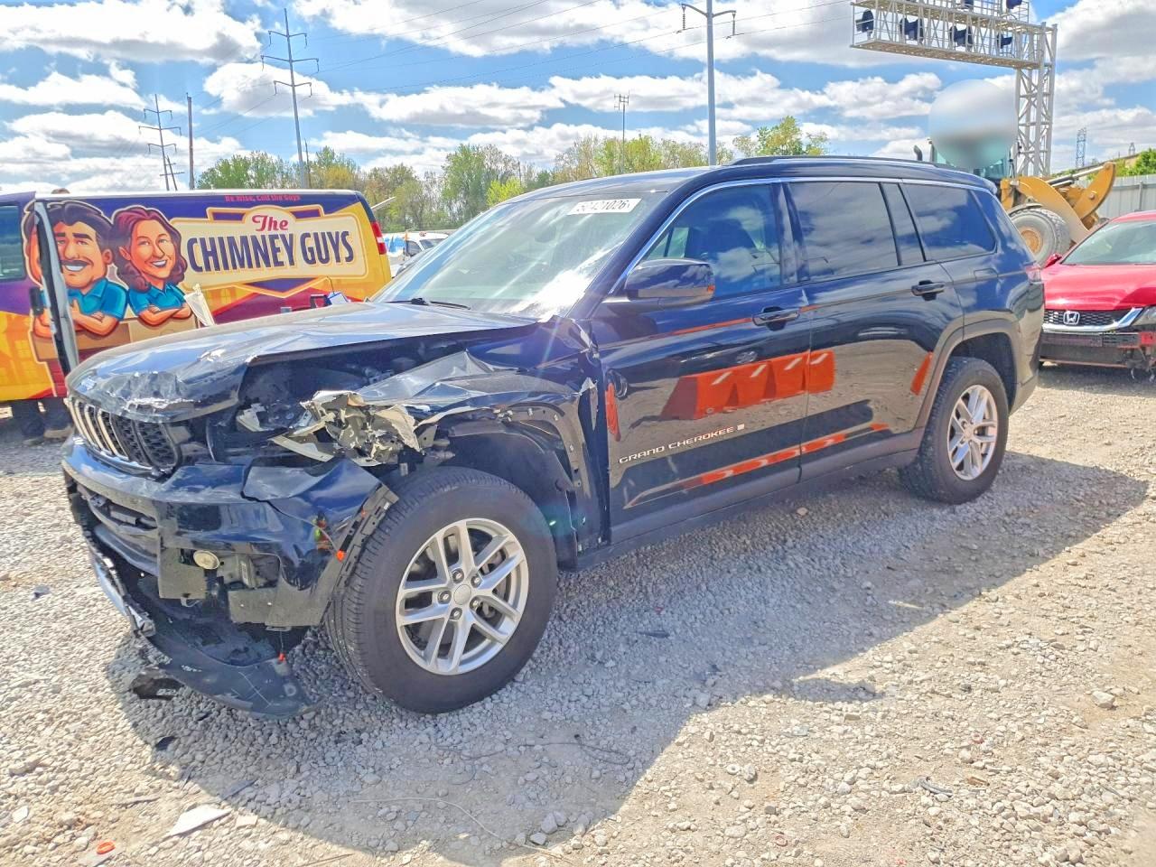 Salvage Jeep Cherokee Image
