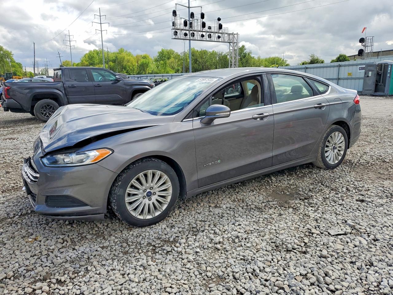 Salvage Ford Fusion Image