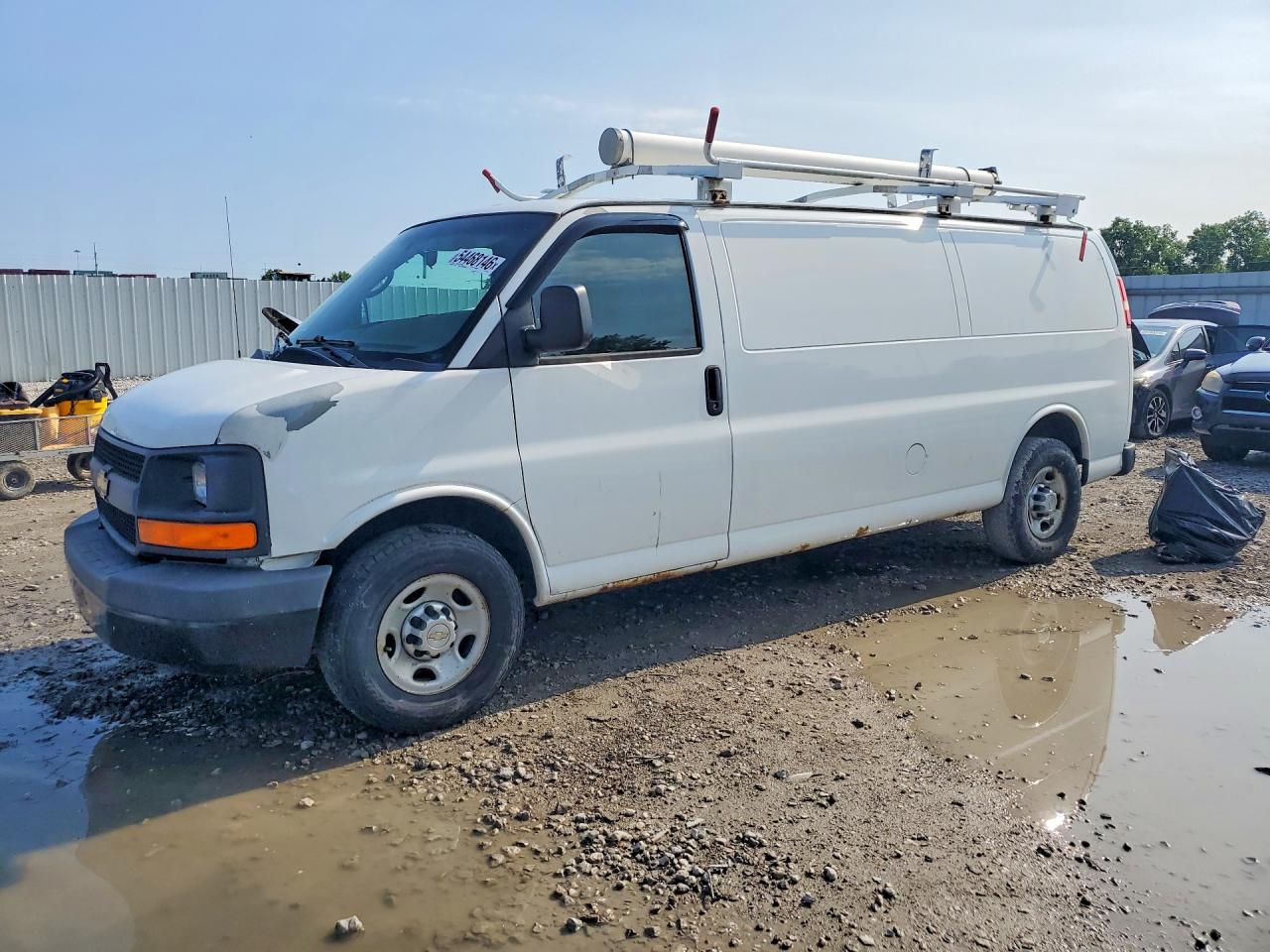 Salvage Chevrolet Express Image