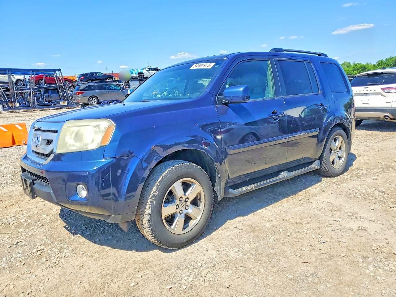 Salvage Honda Pilot Image