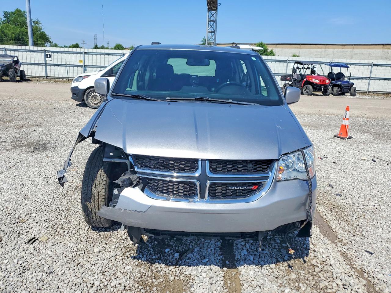 Dodge Caravan Sxt