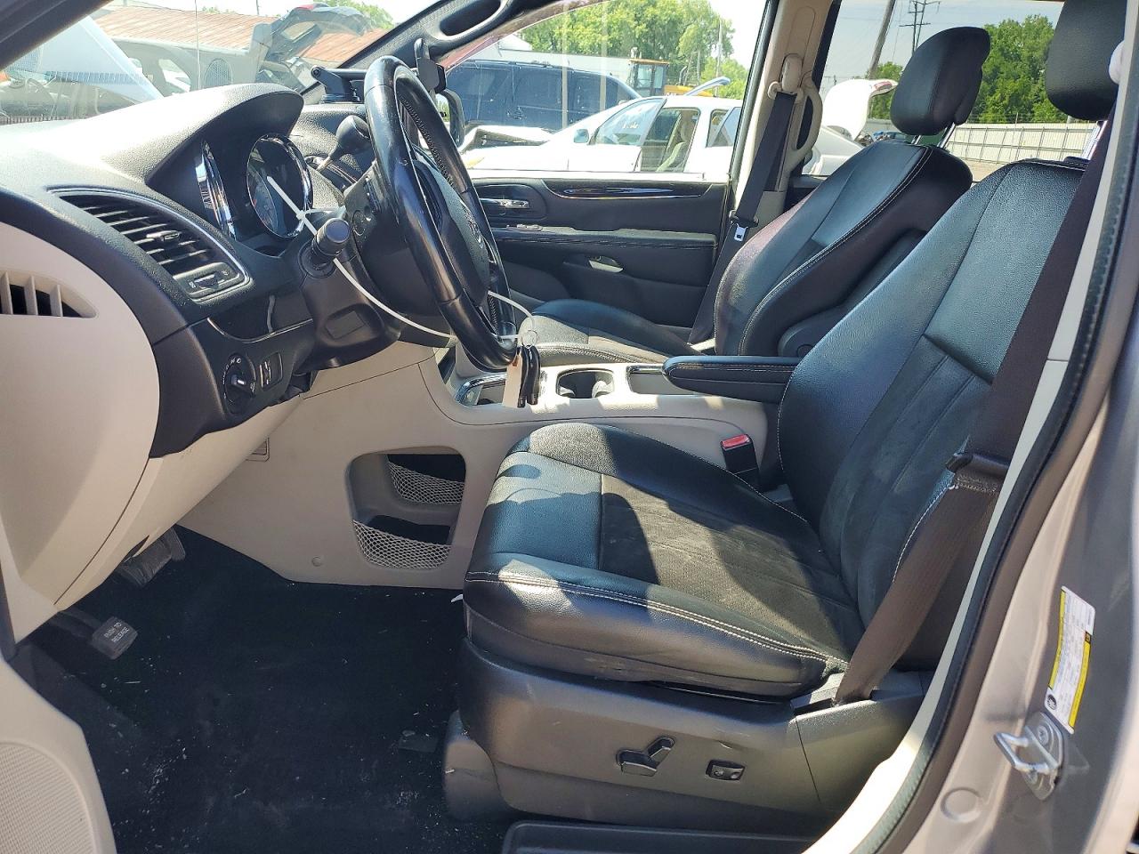 Dodge Caravan Sxt