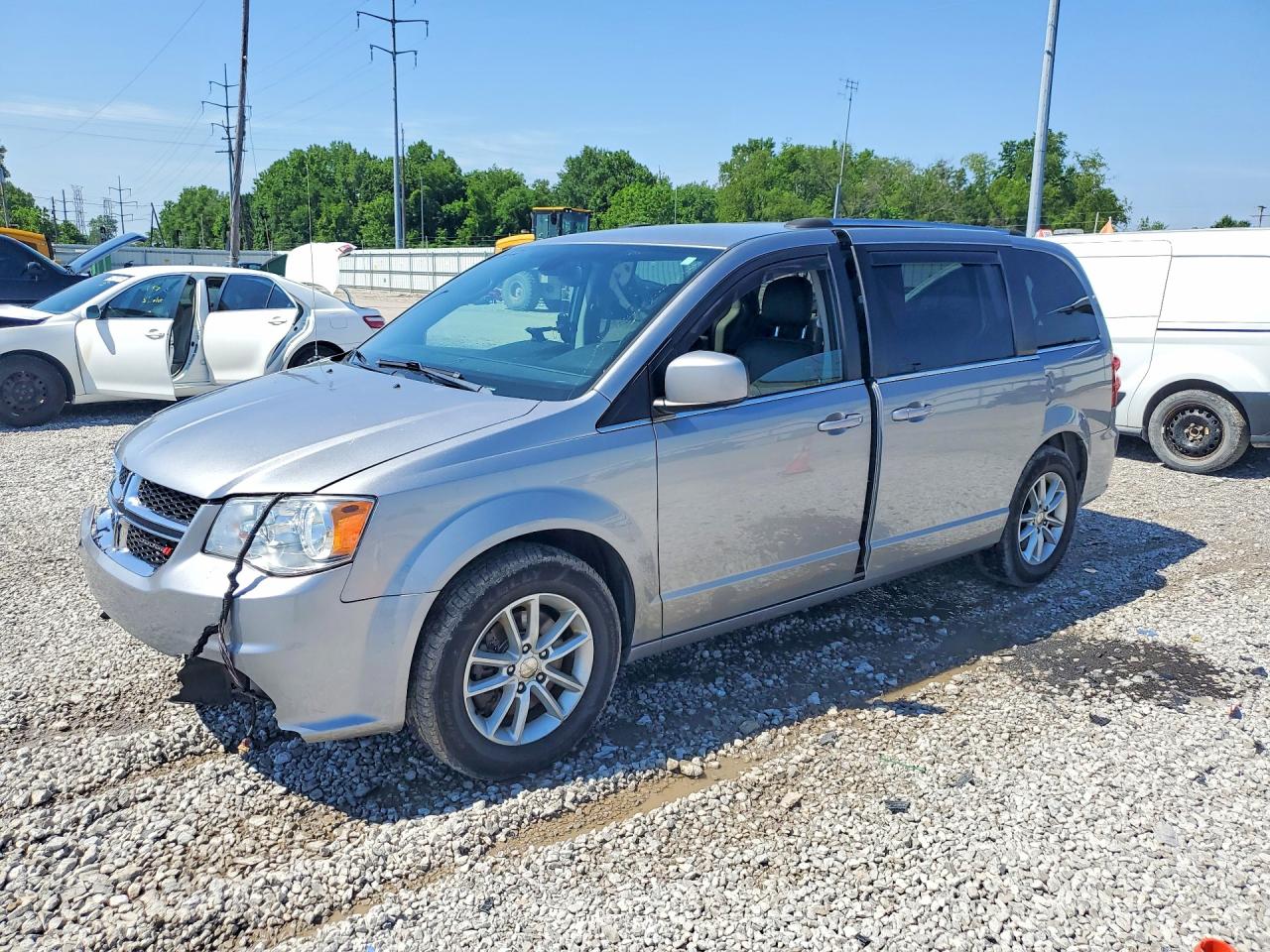 Salvage Dodge Caravan Image