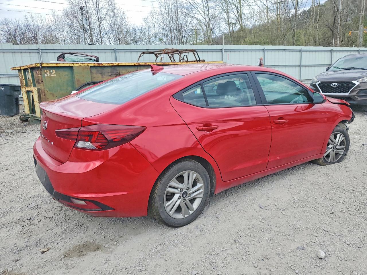 Hyundai ELANTRA Value Edition