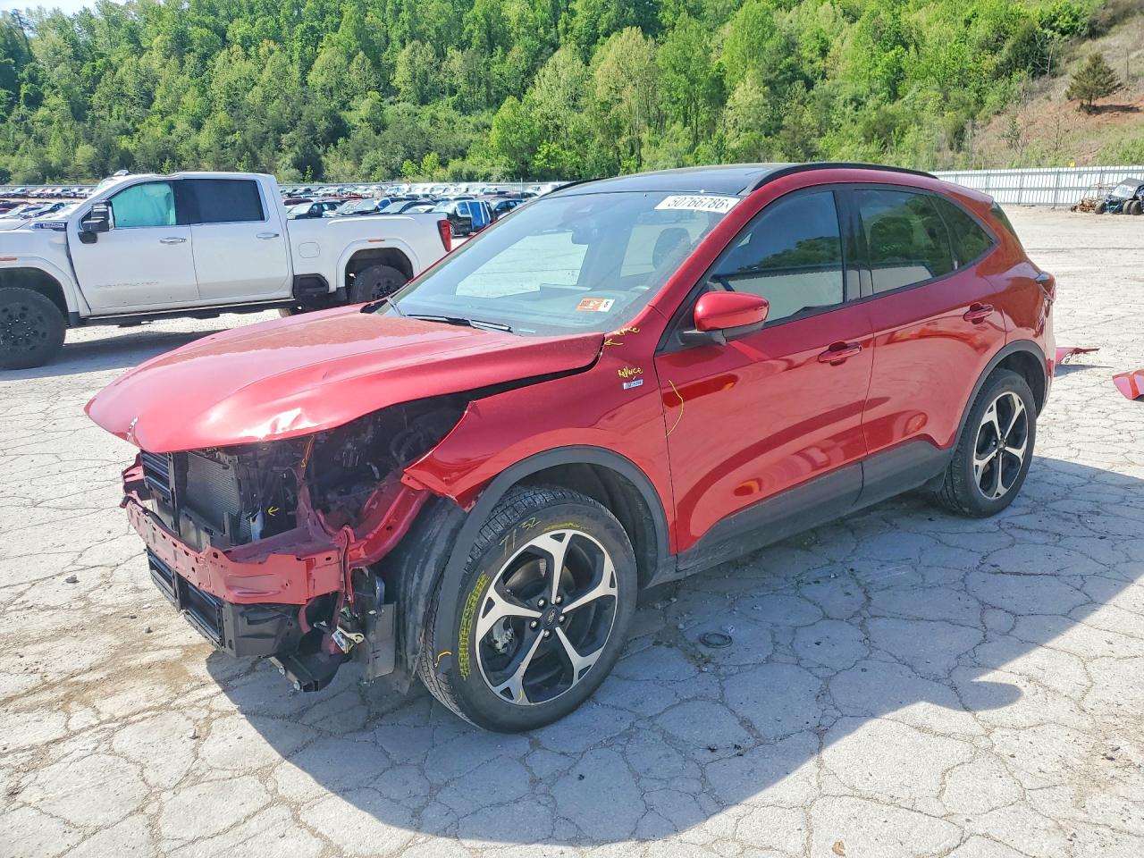 Salvage Ford Escape Image
