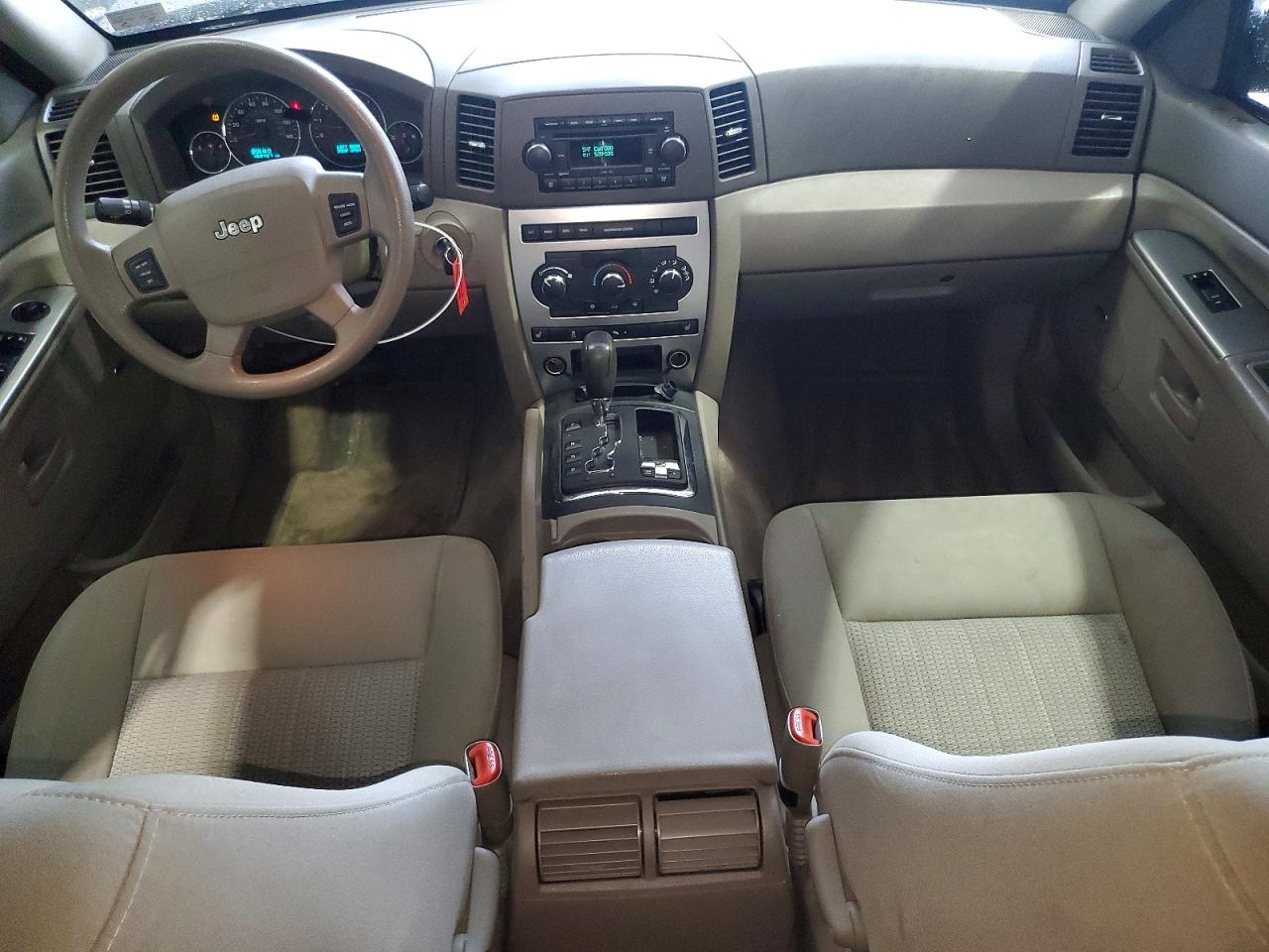 Jeep Grand Cherokee Laredo