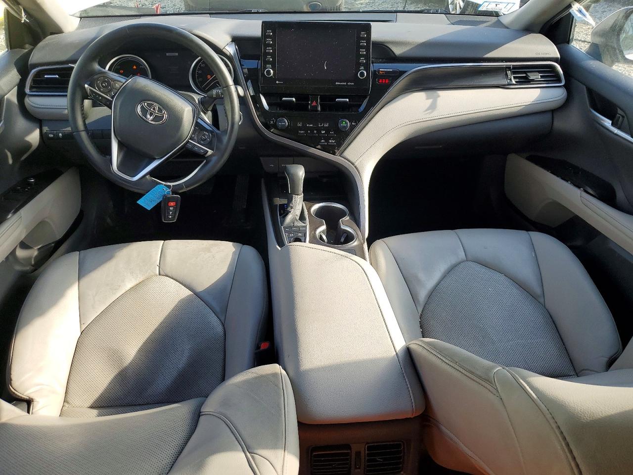 Toyota Camry Xle