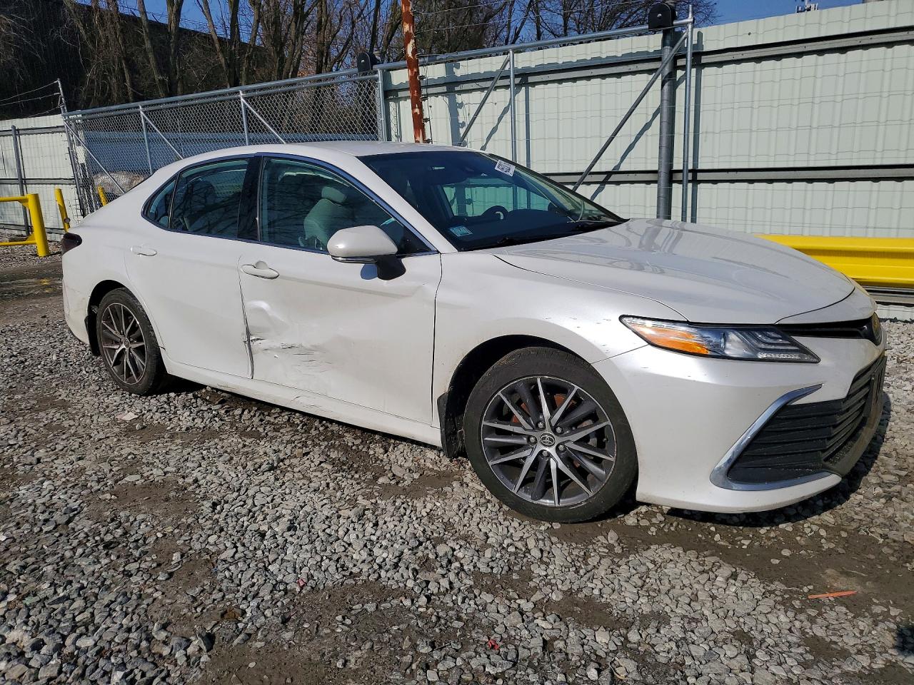 Toyota Camry Xle