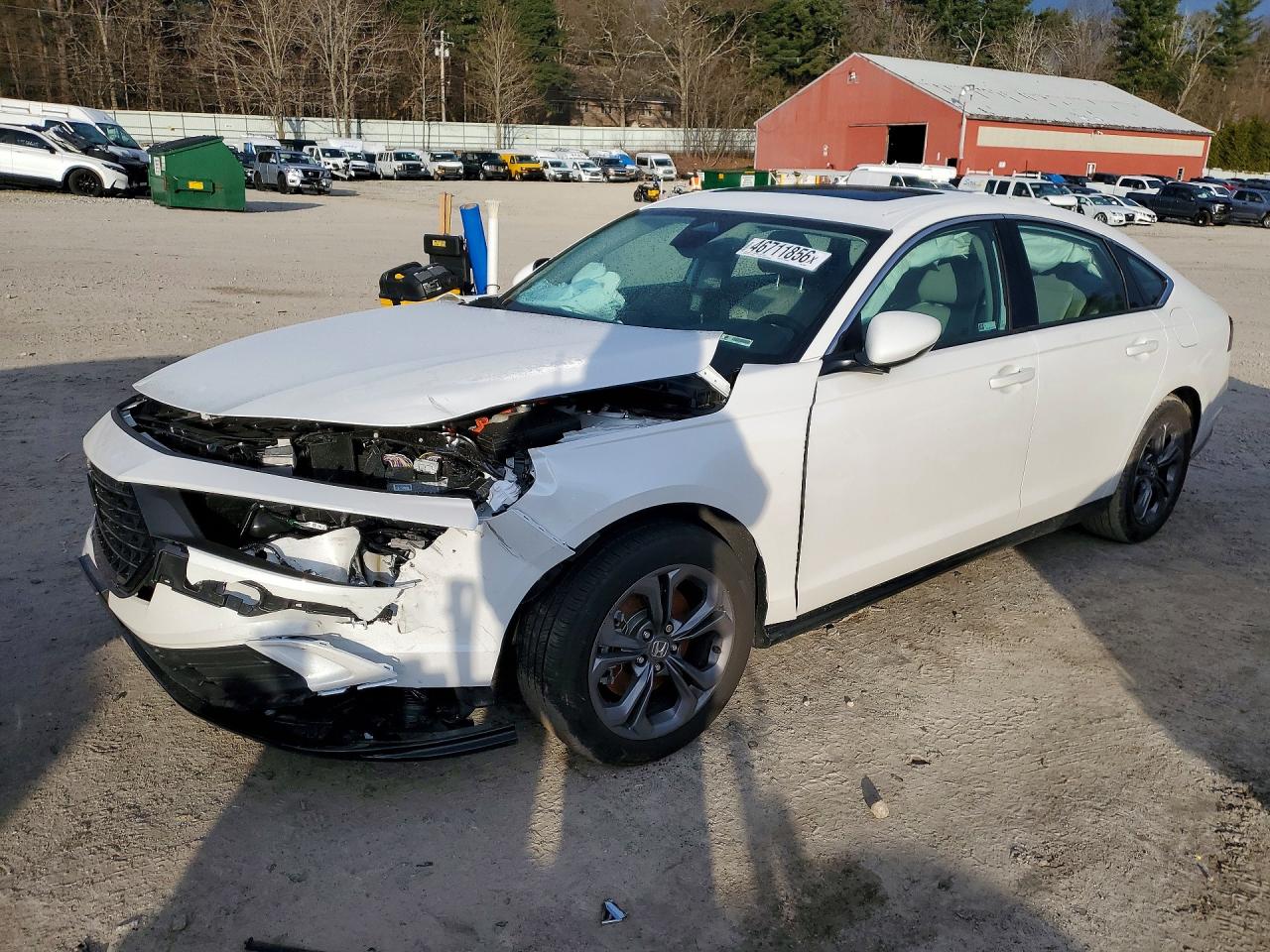 Salvage Honda Accord Image