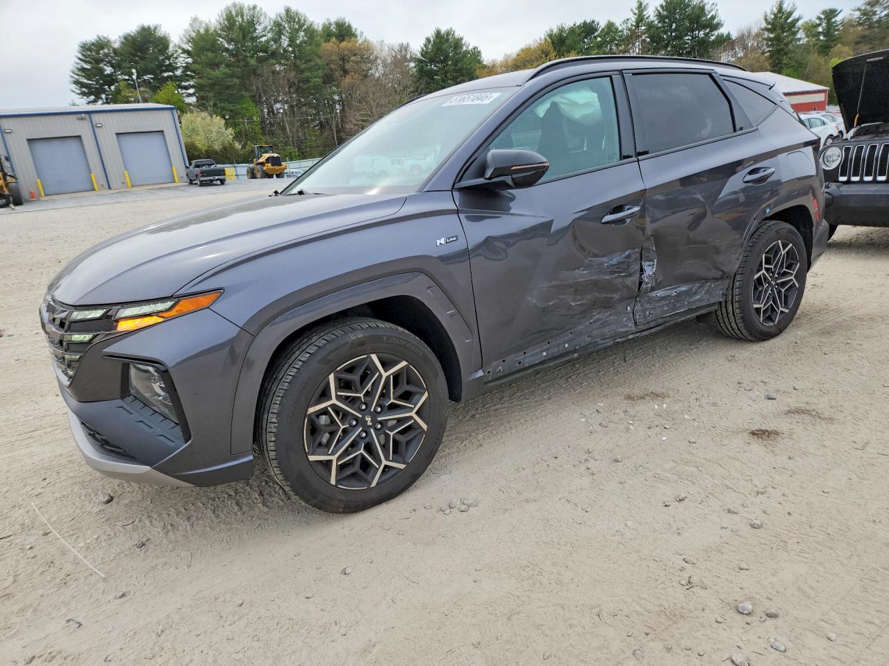Salvage Hyundai TUCSON Image