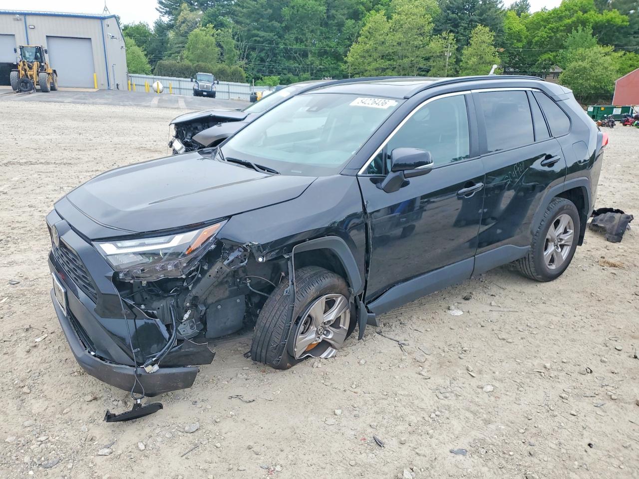Salvage Toyota RAV4 Image