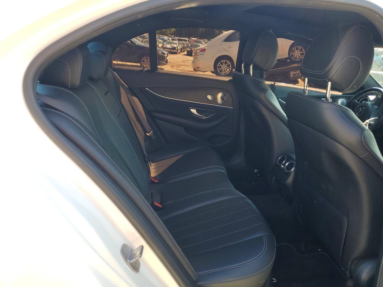 Mercedes-Benz E-Class 300 4matic