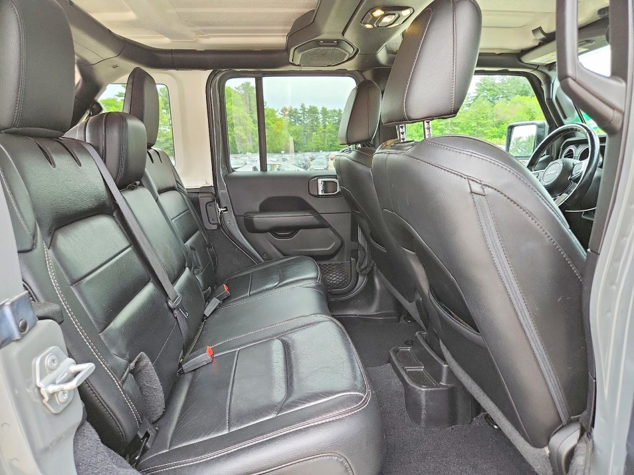 Jeep Wrangler Sahara