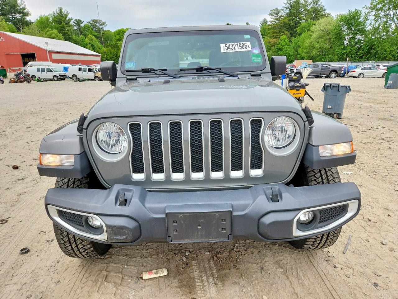 Jeep Wrangler Sahara