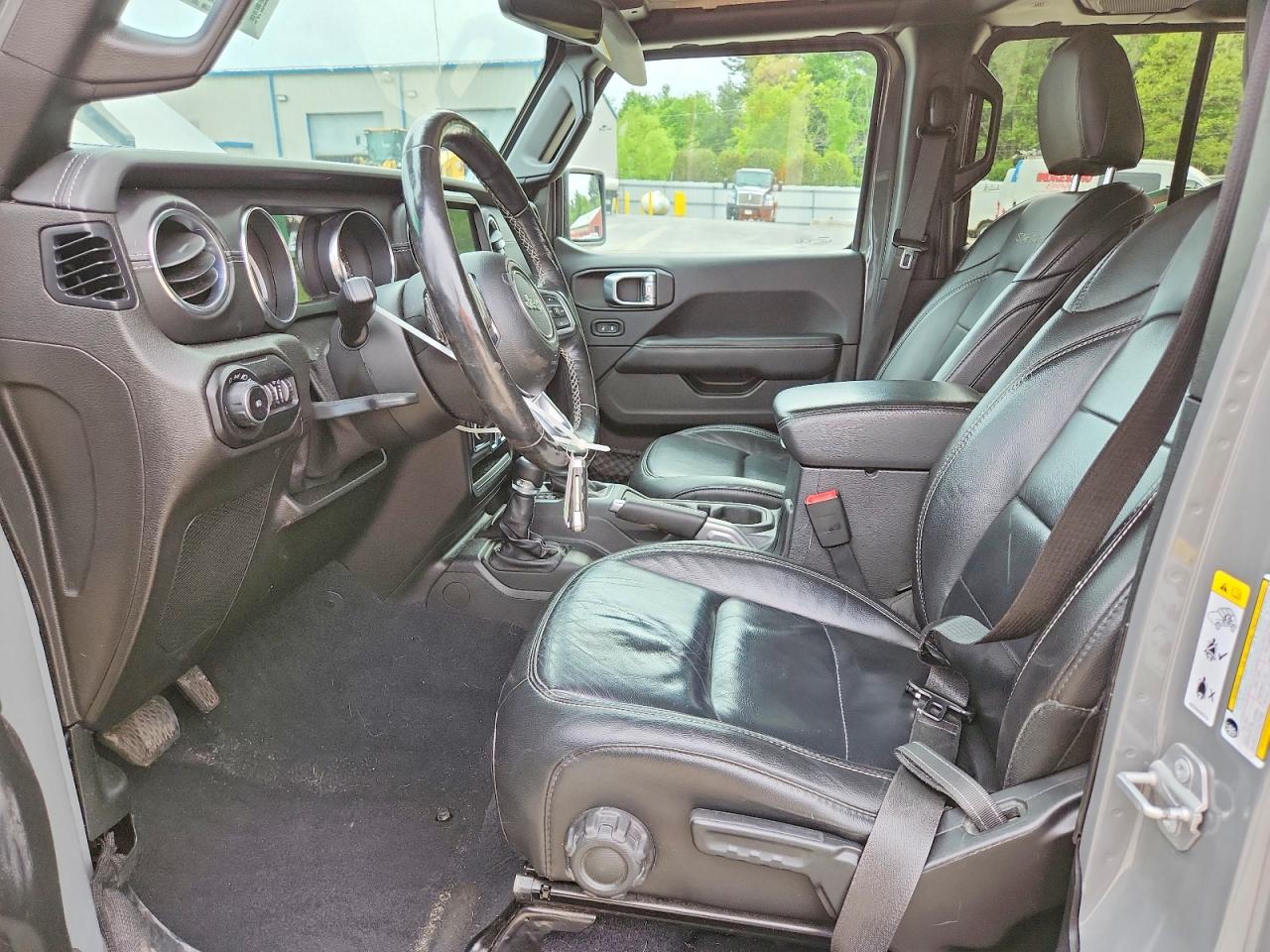 Jeep Wrangler Sahara