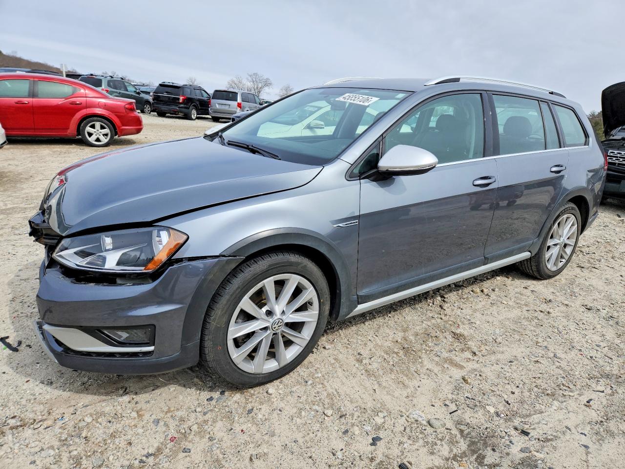 Salvage Volkswagen Golf Image