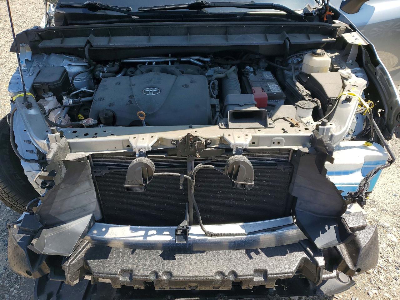 Toyota Highlander L