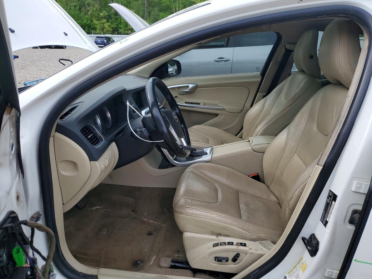 Volvo S60 T5