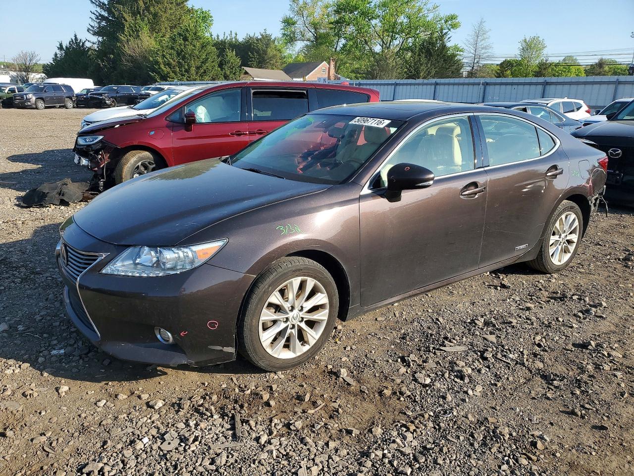 Salvage Lexus Es Image
