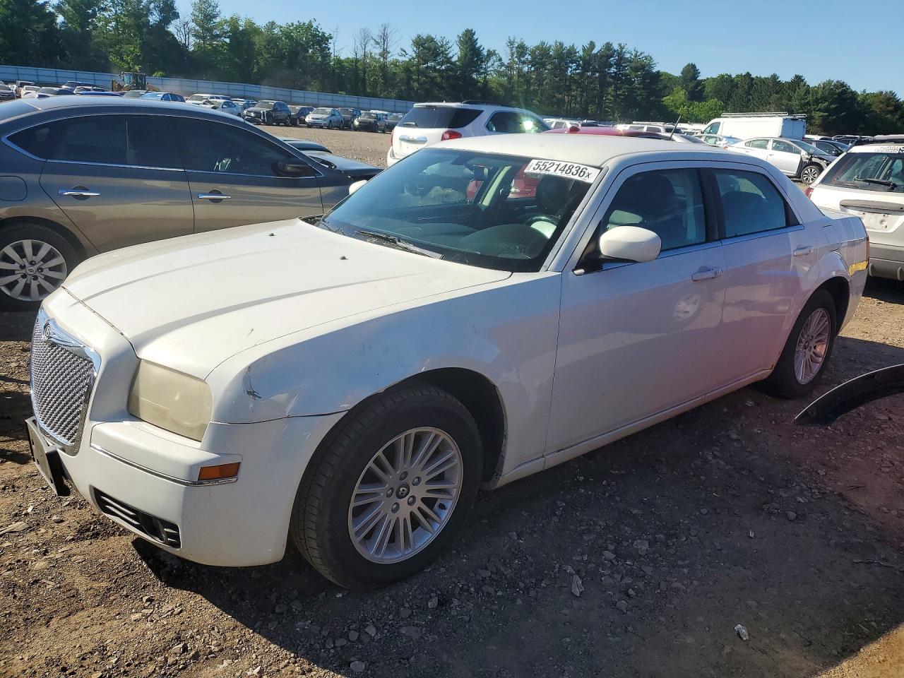 Salvage Chrysler 300 Image