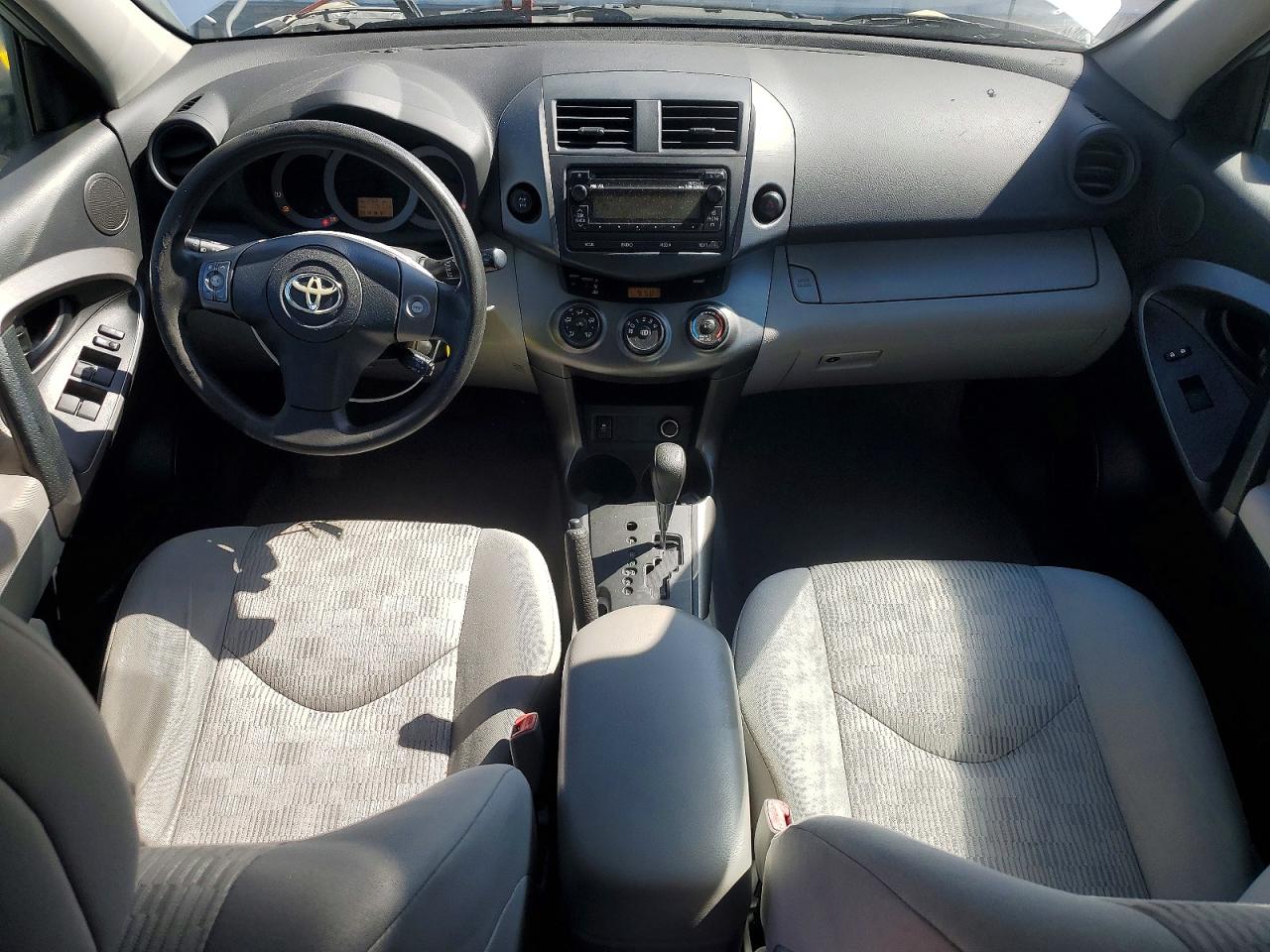 Toyota RAV4 Base