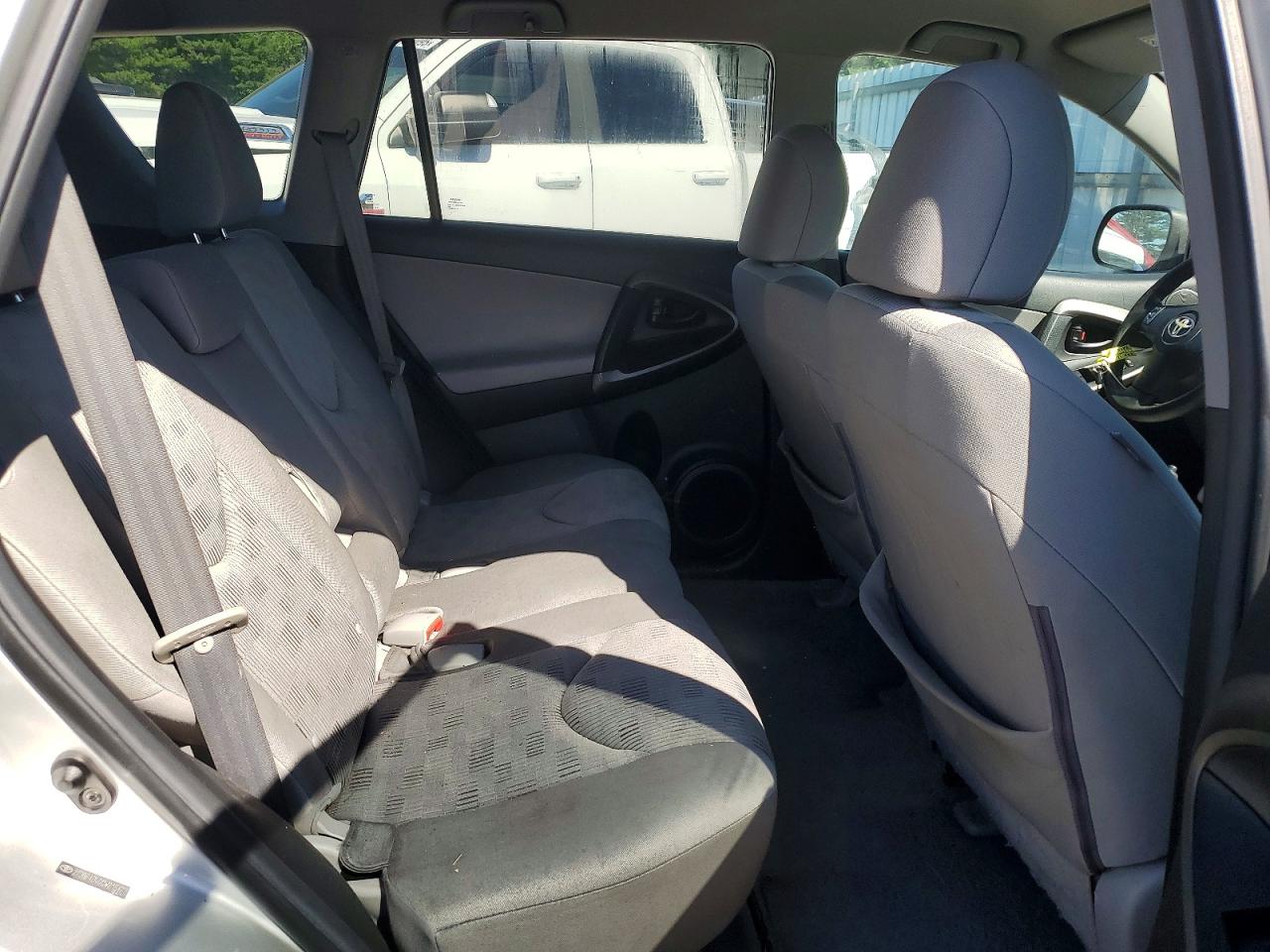 Toyota RAV4 Base