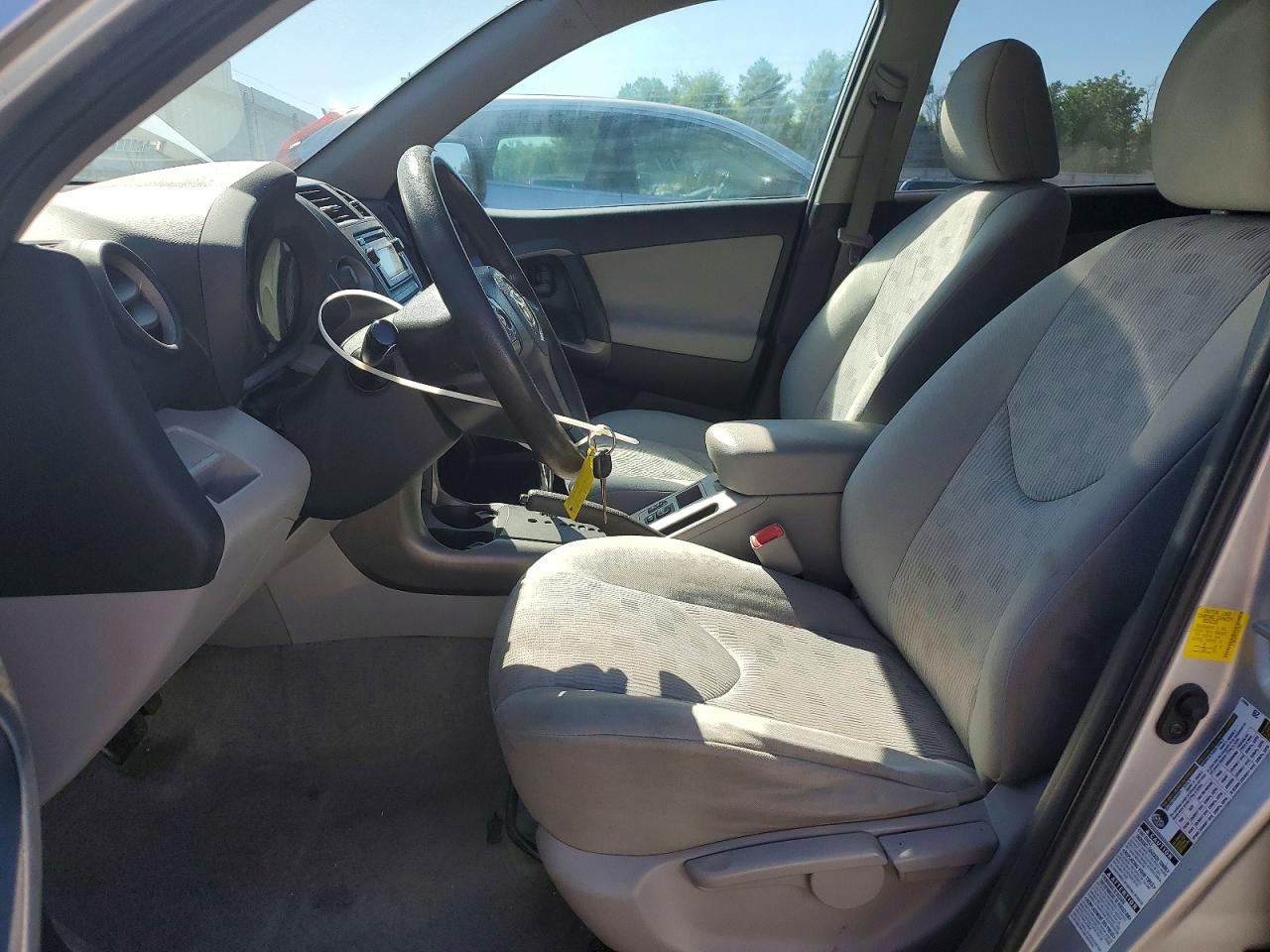 Toyota RAV4 Base