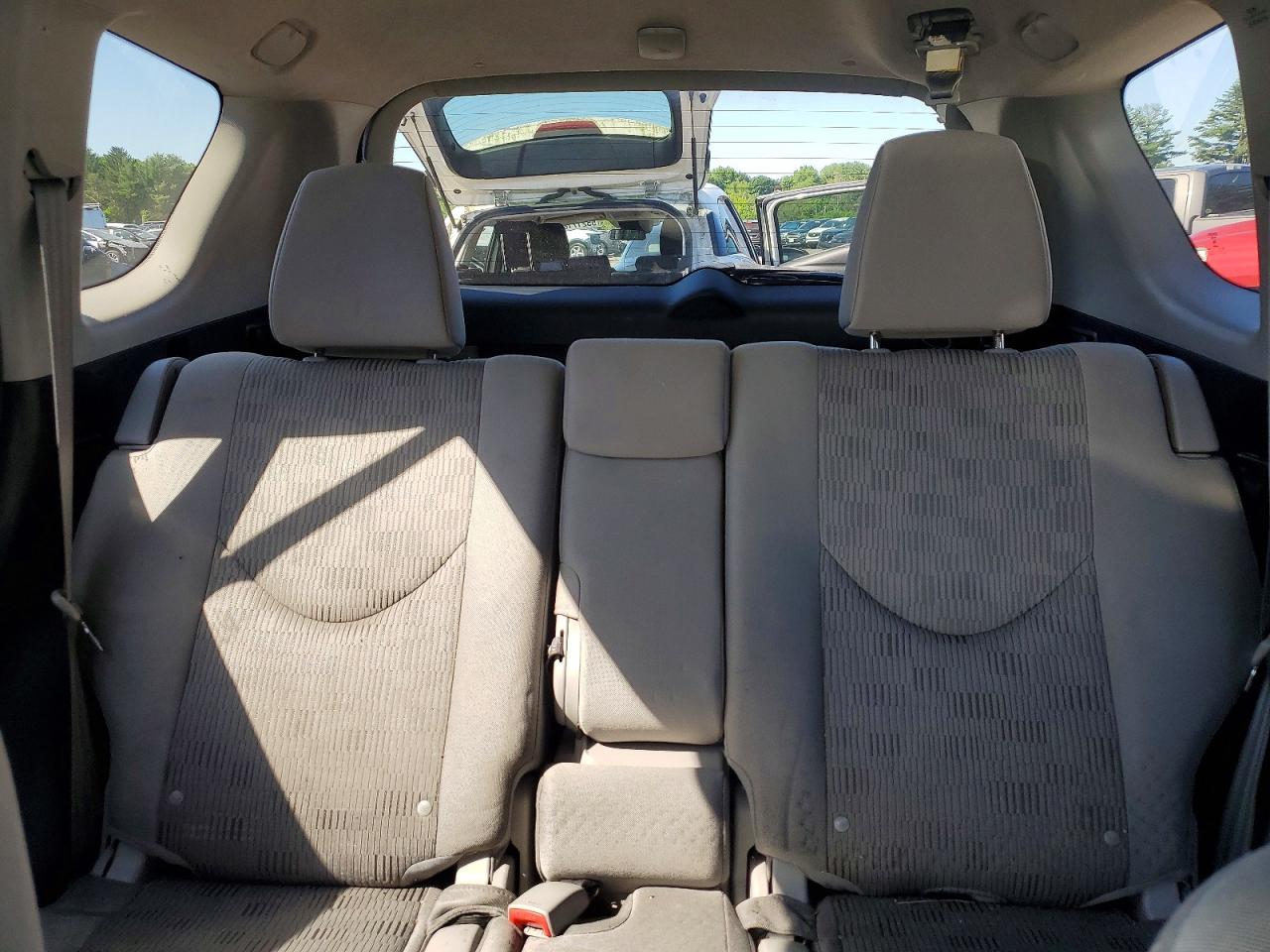 Toyota RAV4 Base