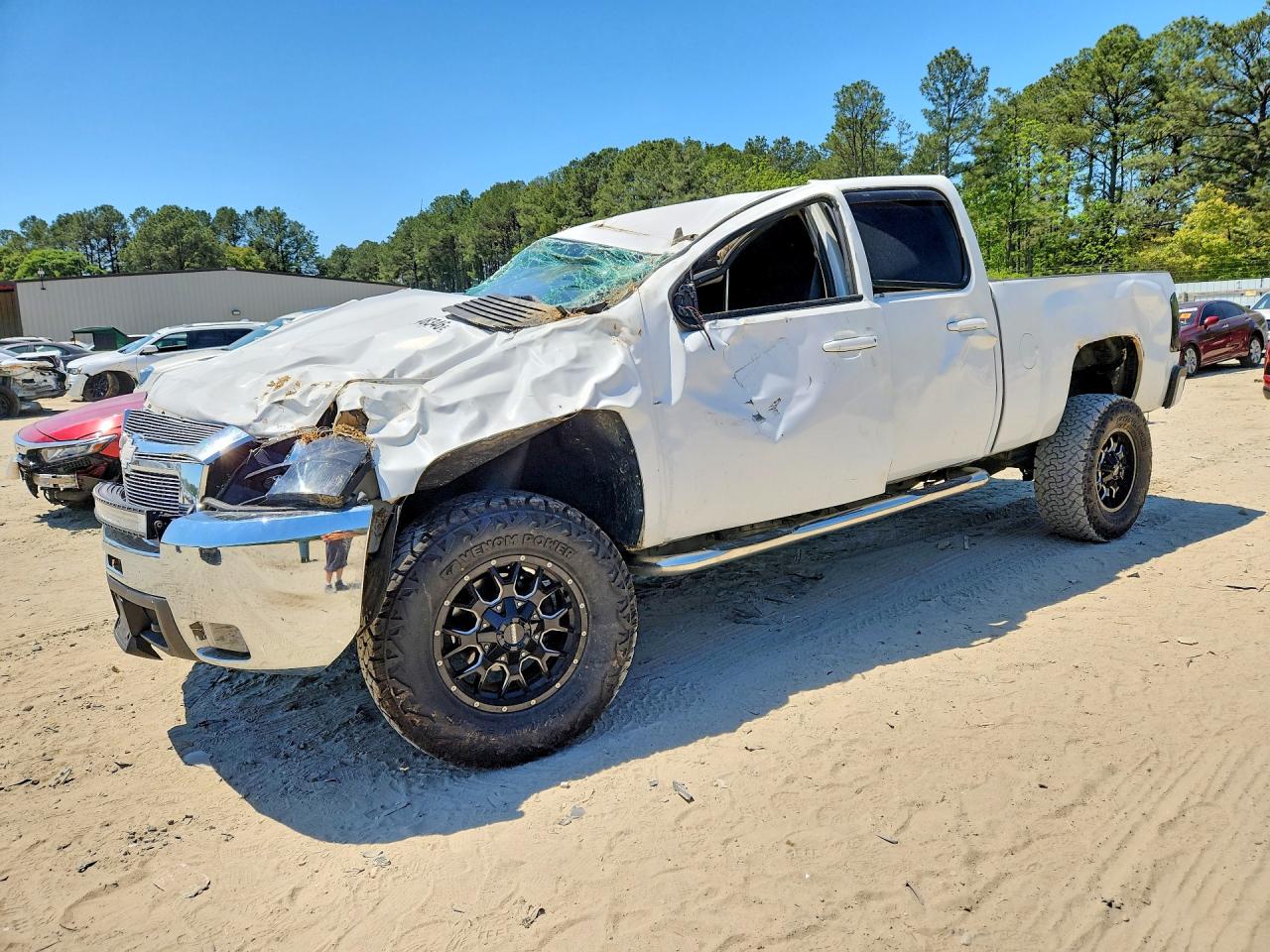 Salvage Chevrolet Silverado Image
