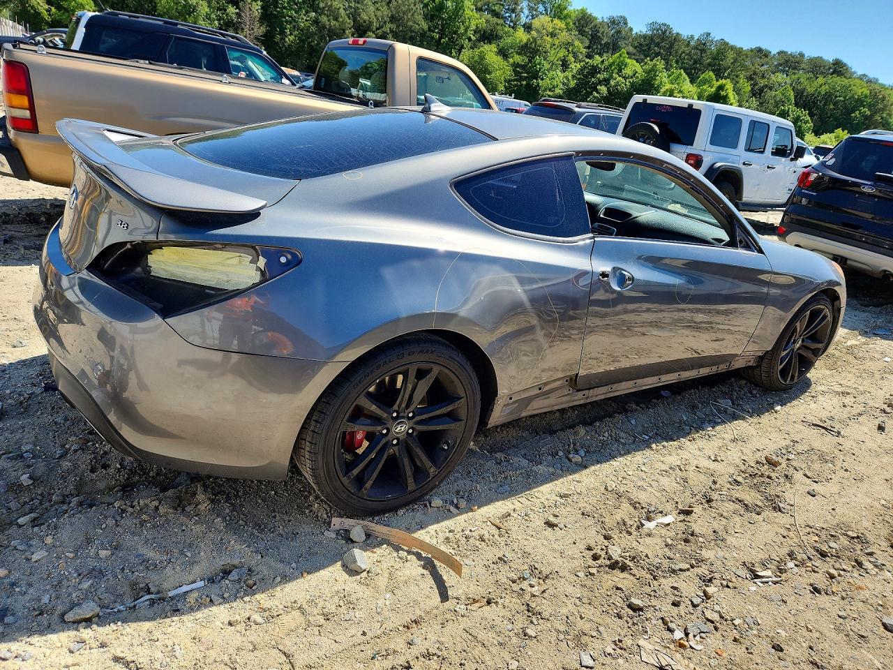 Hyundai Genesis 3.8l