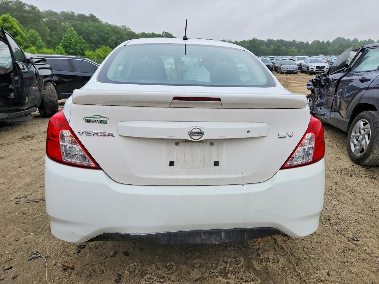 Nissan Versa 1.6 Sv