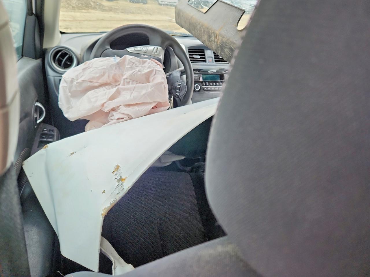 Nissan Versa 1.6 Sv