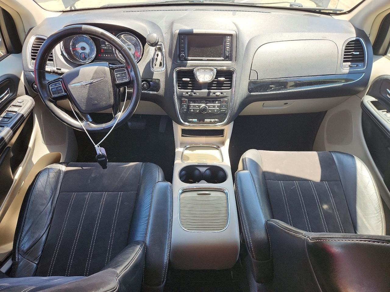 Chrysler Minivan Touring L