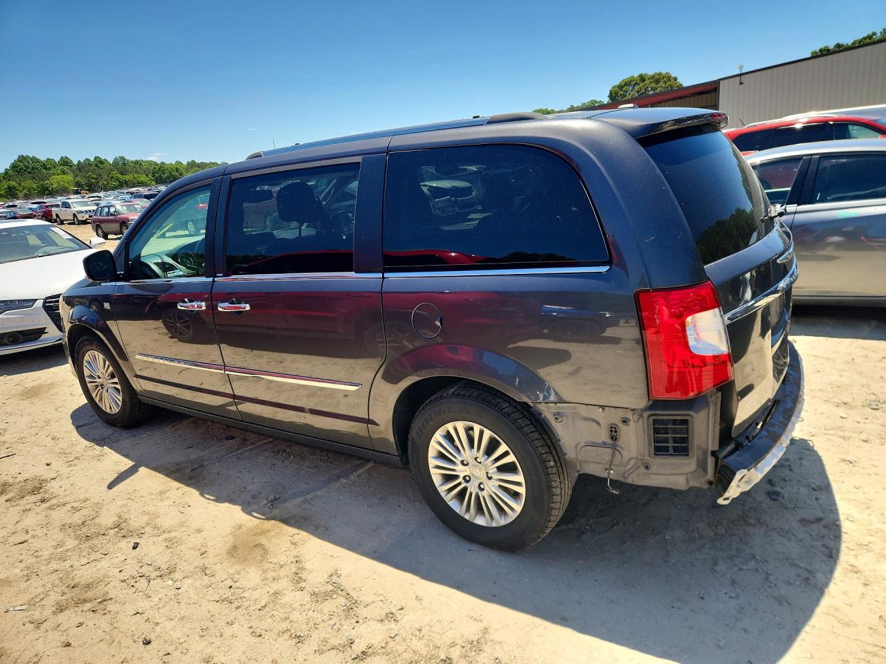 Chrysler Minivan Touring L