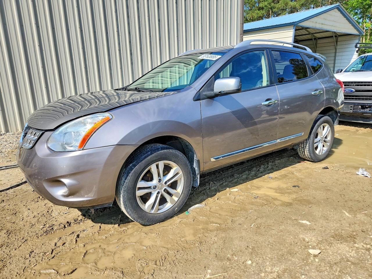 Salvage Nissan Rogue Image