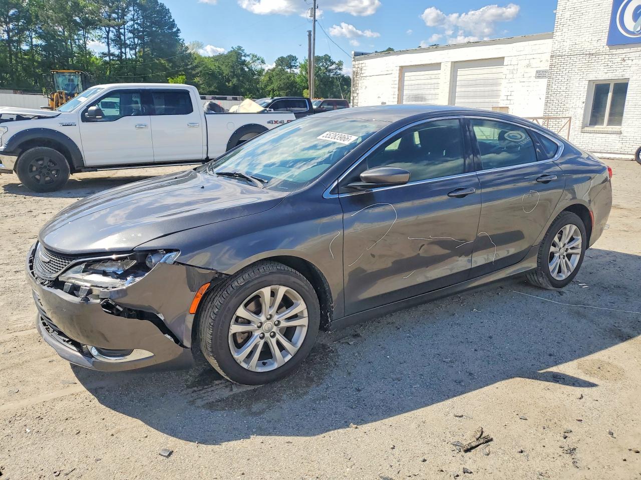 Salvage Chrysler 200 Image