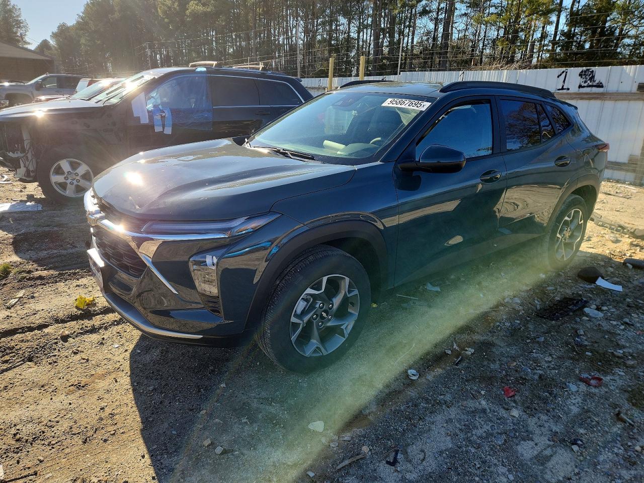 Salvage Chevrolet Trax Image