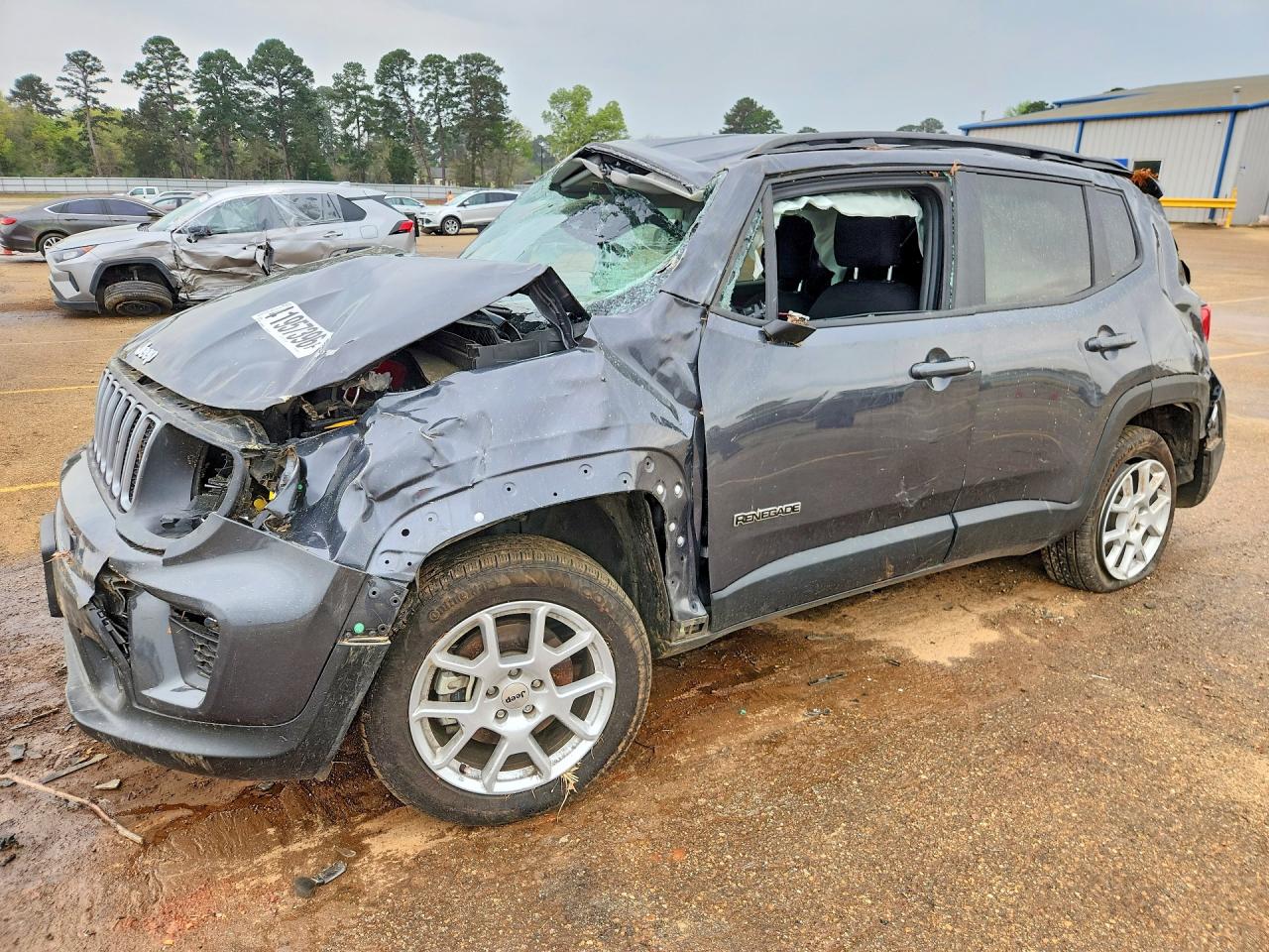 Salvage Jeep Renegade Image
