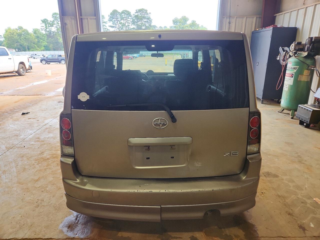 Toyota Scion Xb