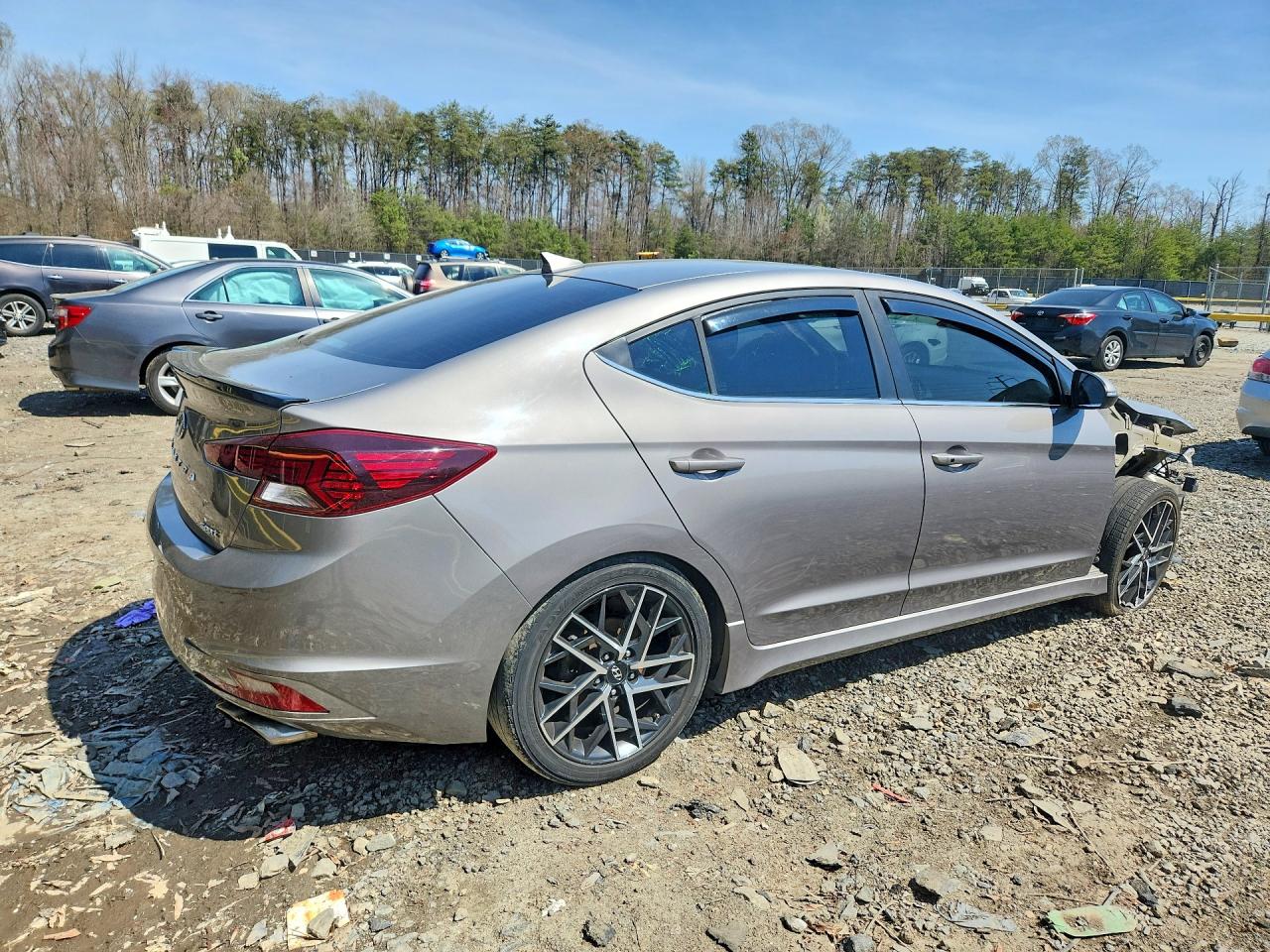 Hyundai ELANTRA Sport