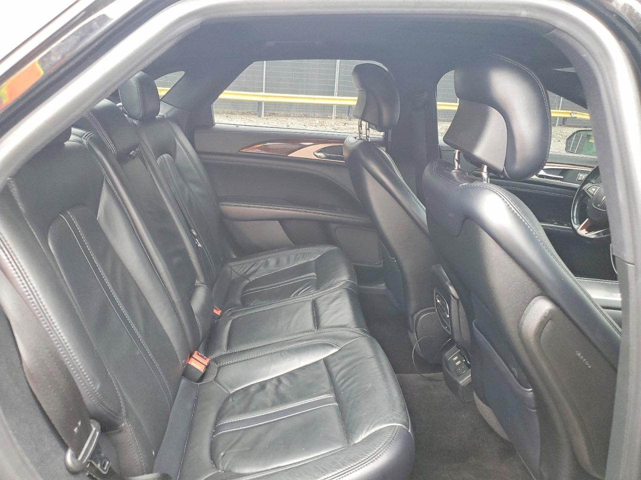Lincoln MKZ Select