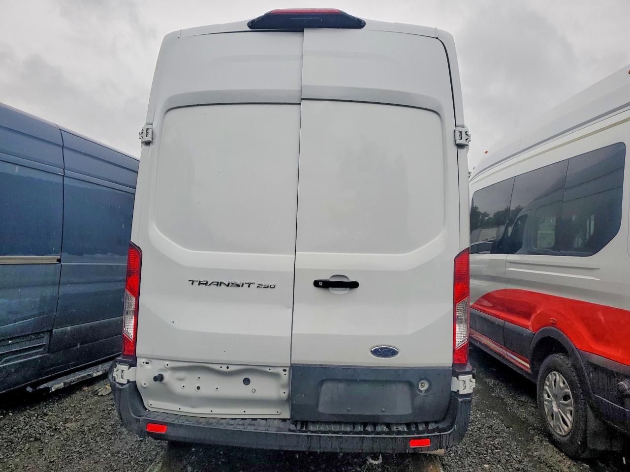 Ford Transit T-250