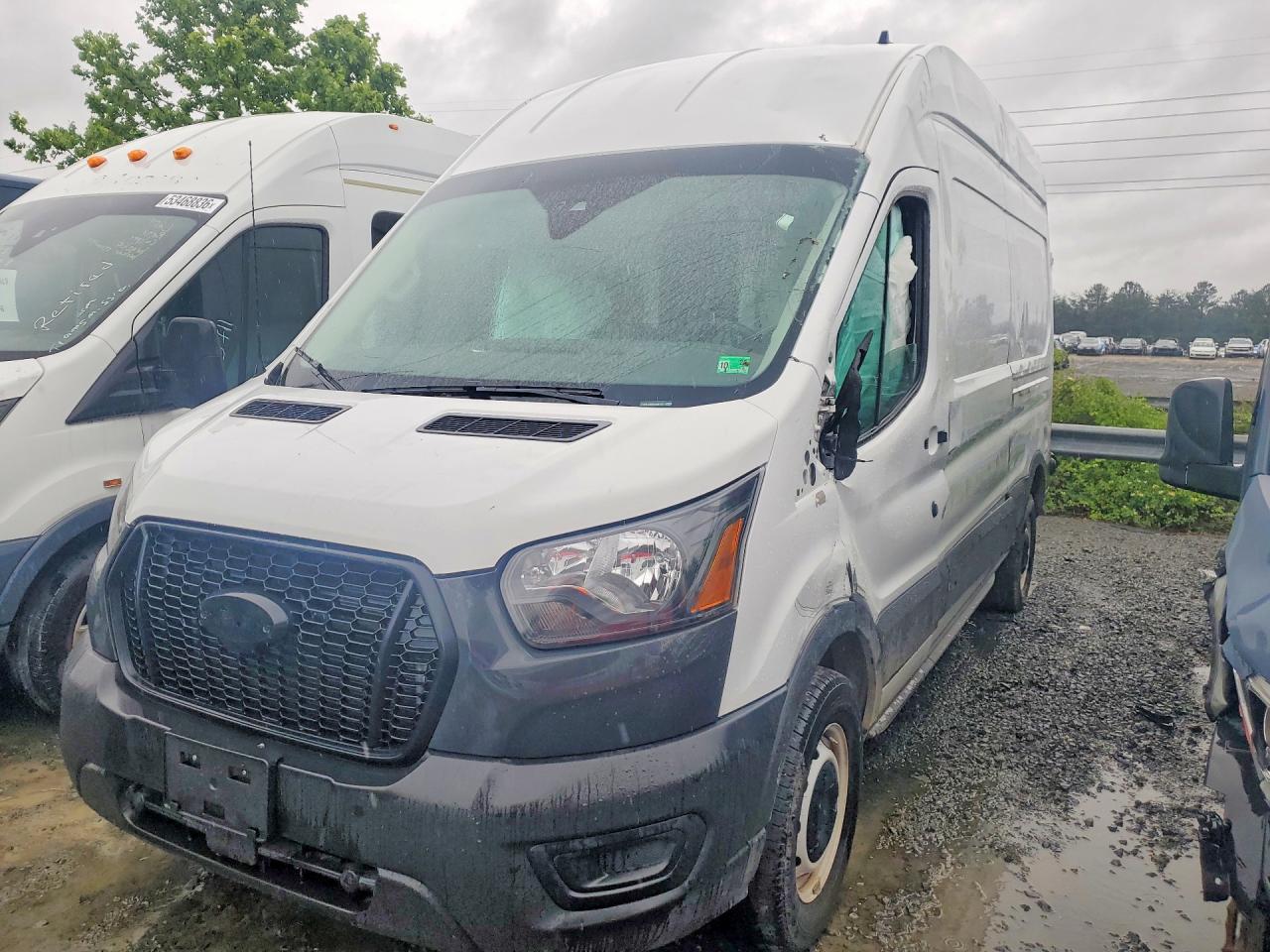 Salvage Ford Transit Image