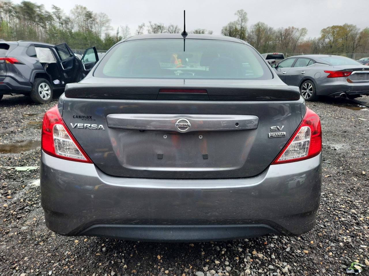 Nissan Versa Sv